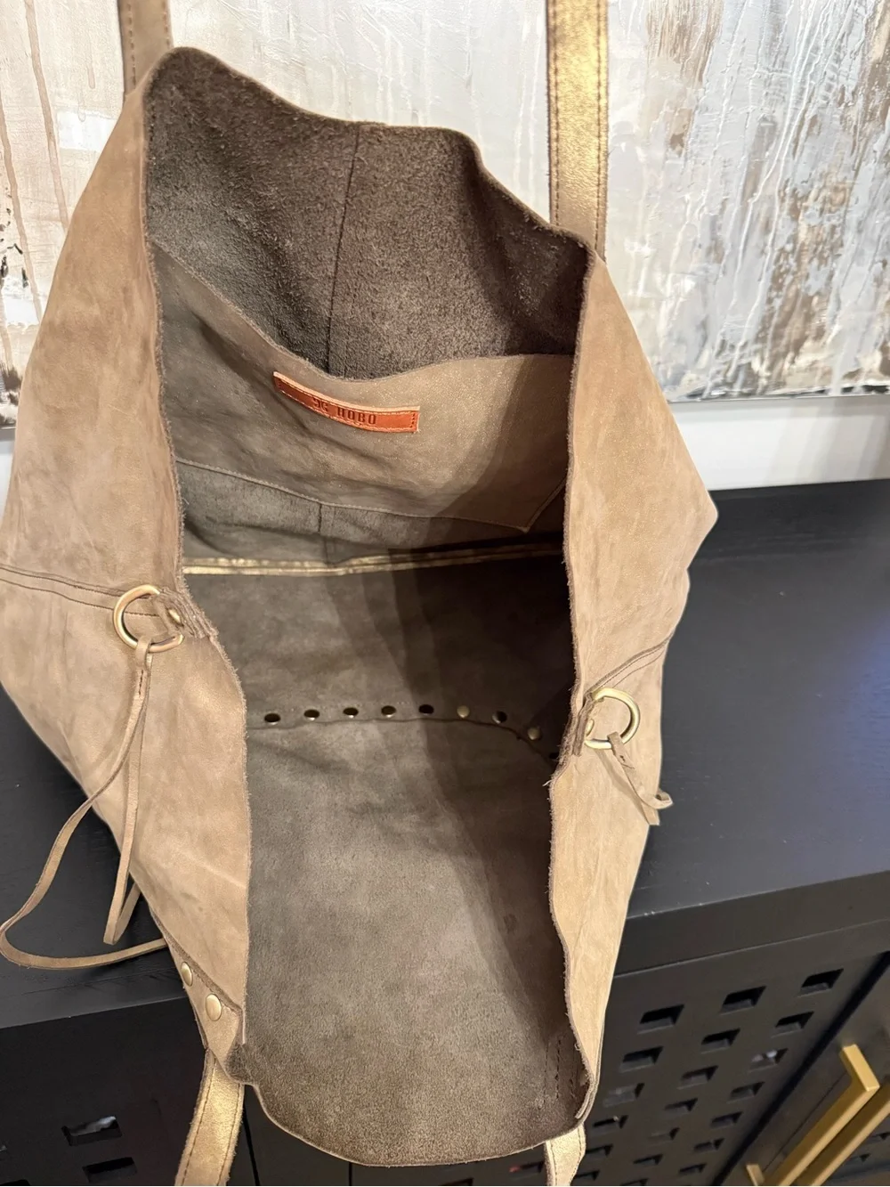 Hobo Metallic Shoulder Tote Bag - Picture 6 of 11